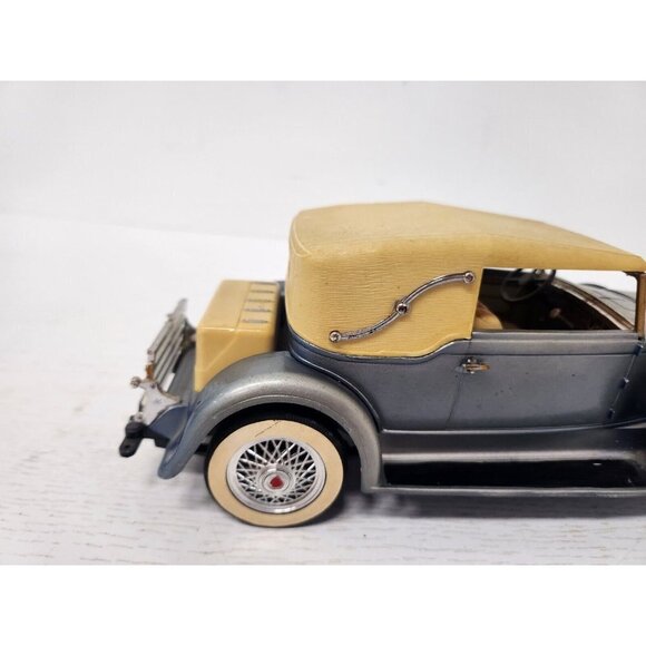 VTG Hubley 1930 Packard Dietrich Victoria Convertible Built Model Car Metal 1:22 - Picture 4 of 12